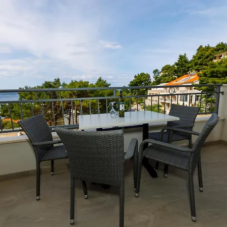 Apartamento S Pogledom Na Brela