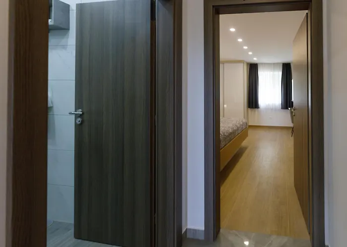 S Pogledom Na * Brela