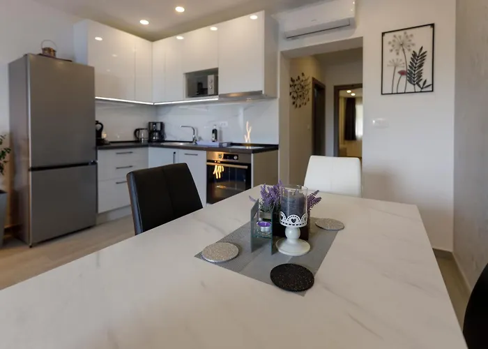 Apartamento S Pogledom Na